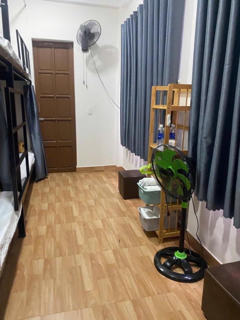 Aumori Hostel Dong Hoi Eksteriør billede