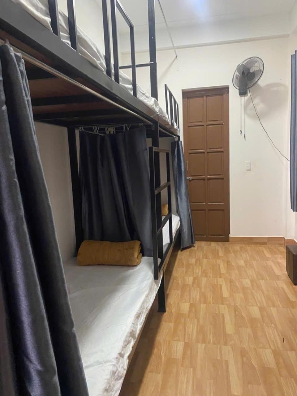 Aumori Hostel Dong Hoi Eksteriør billede