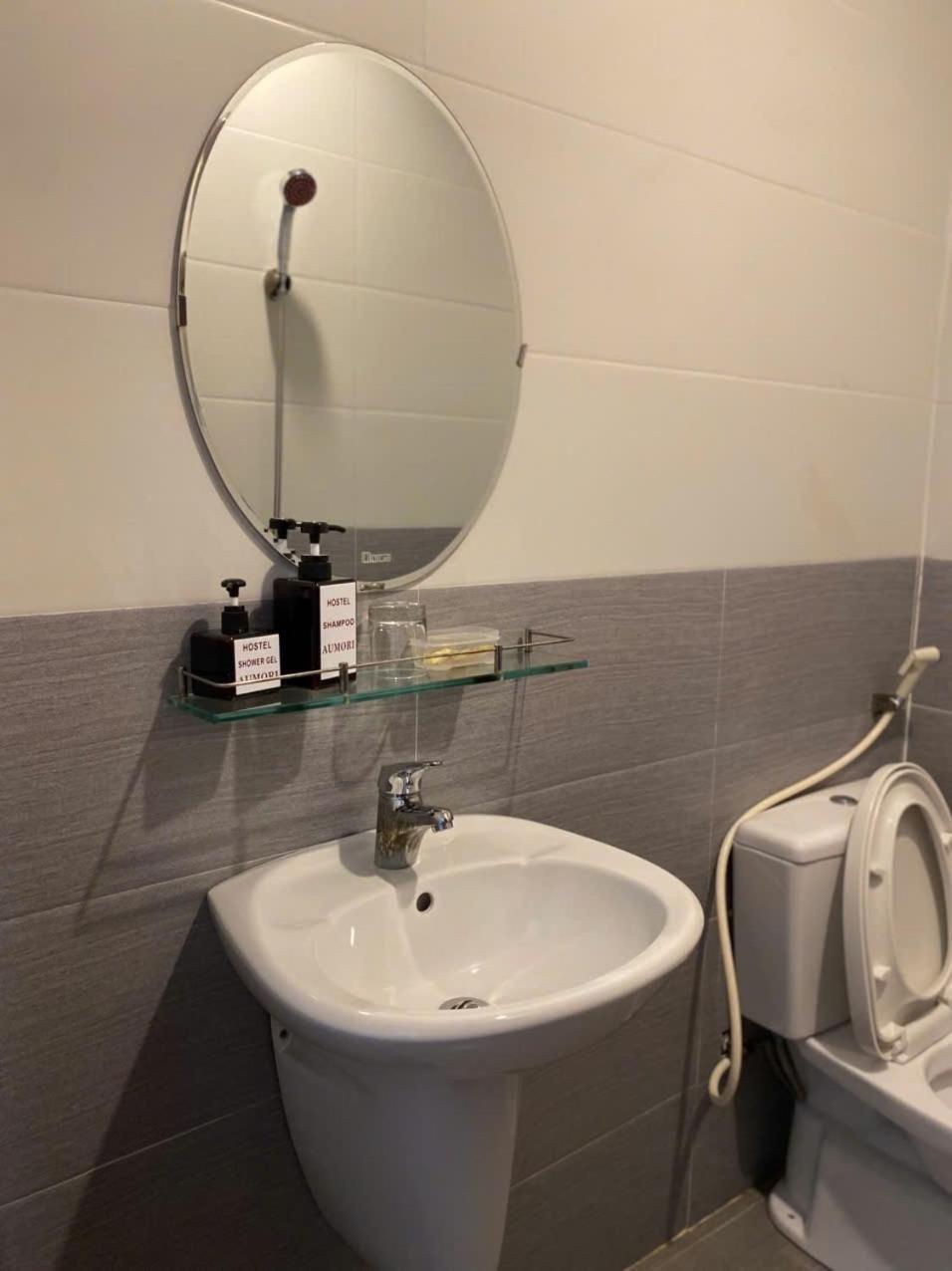 Aumori Hostel Dong Hoi Eksteriør billede